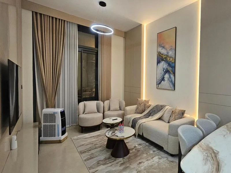 Modern 1BR
